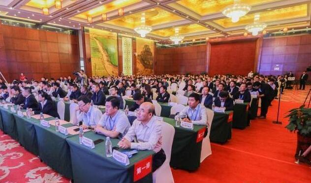 榆陽(yáng)區(qū)煤炭公司應(yīng)邀參加2018中國(guó)榆林煤炭、蘭炭暨能化裝備簽約訂貨會(huì)